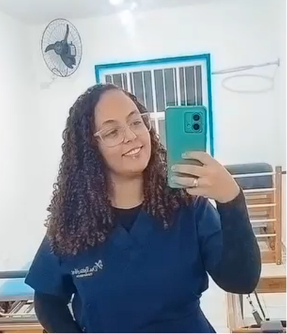 Foto de Raissa Alves, fisioterapeuta em São Paulo